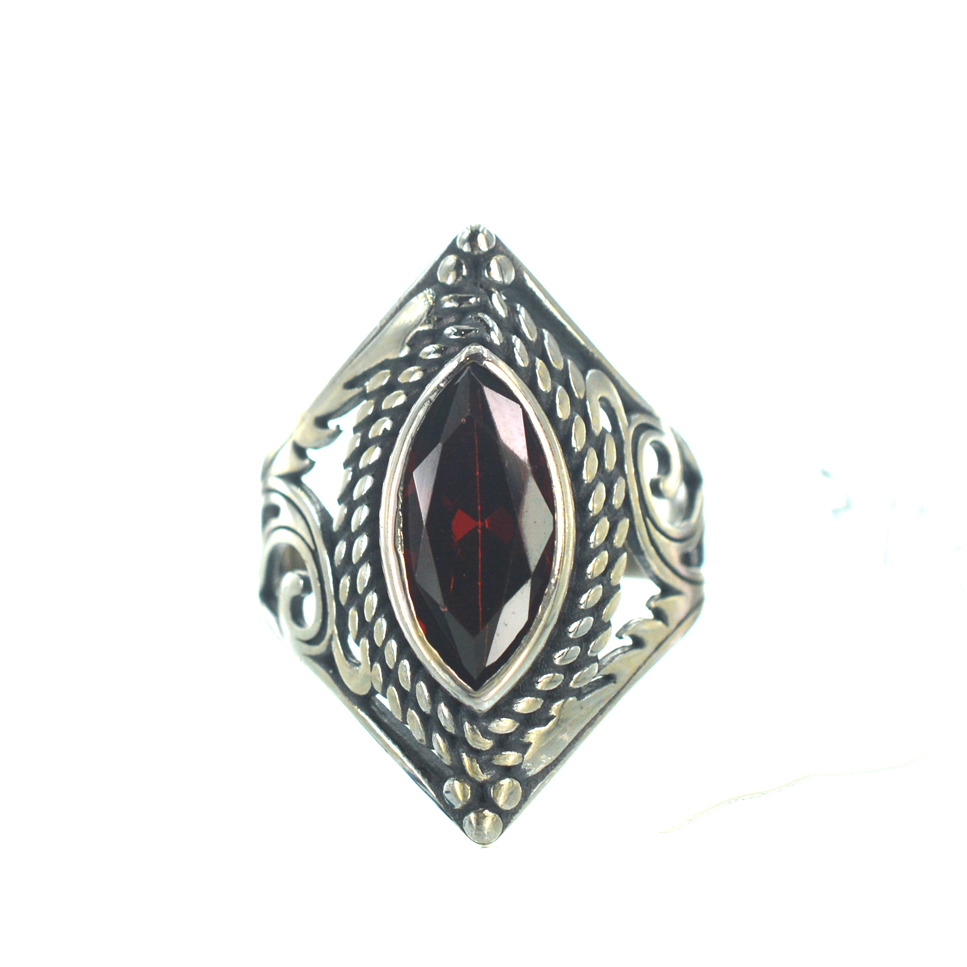 Ασημένιο 925 σκαλιστό δαχτυλίδι με ζιργκόν