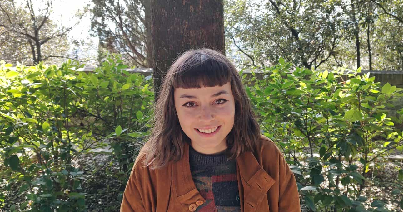 Dafne De Vito, conduttrice del videopodcast Pocket Philosophy