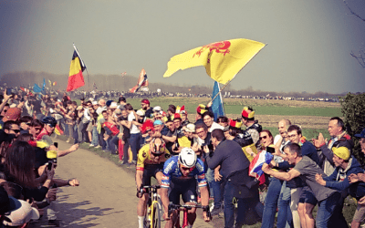 Fietsen over kasseien