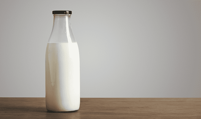 Çiğ süt tavsiye fiyatı 7 lira 50 kuruşa çıkarıldı