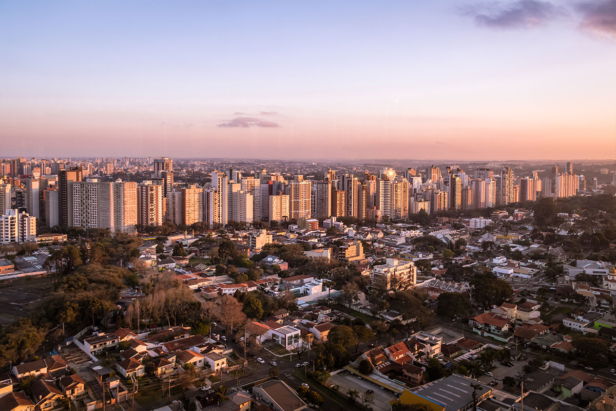 Como utilizar o LinkedIn para negócios B2B em Curitiba?