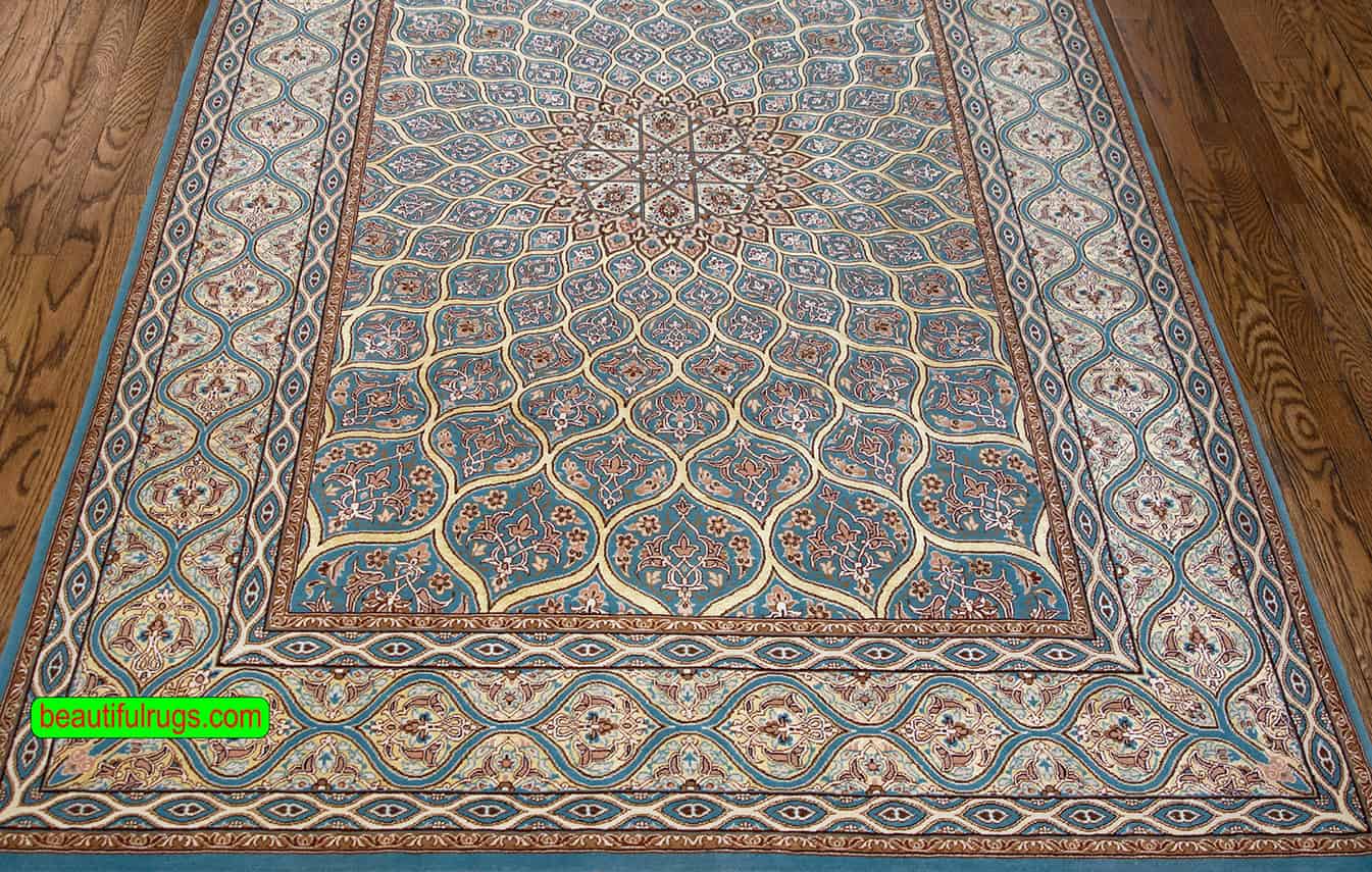 Wool and silk Persian Isfahan rug. size 4.4x7