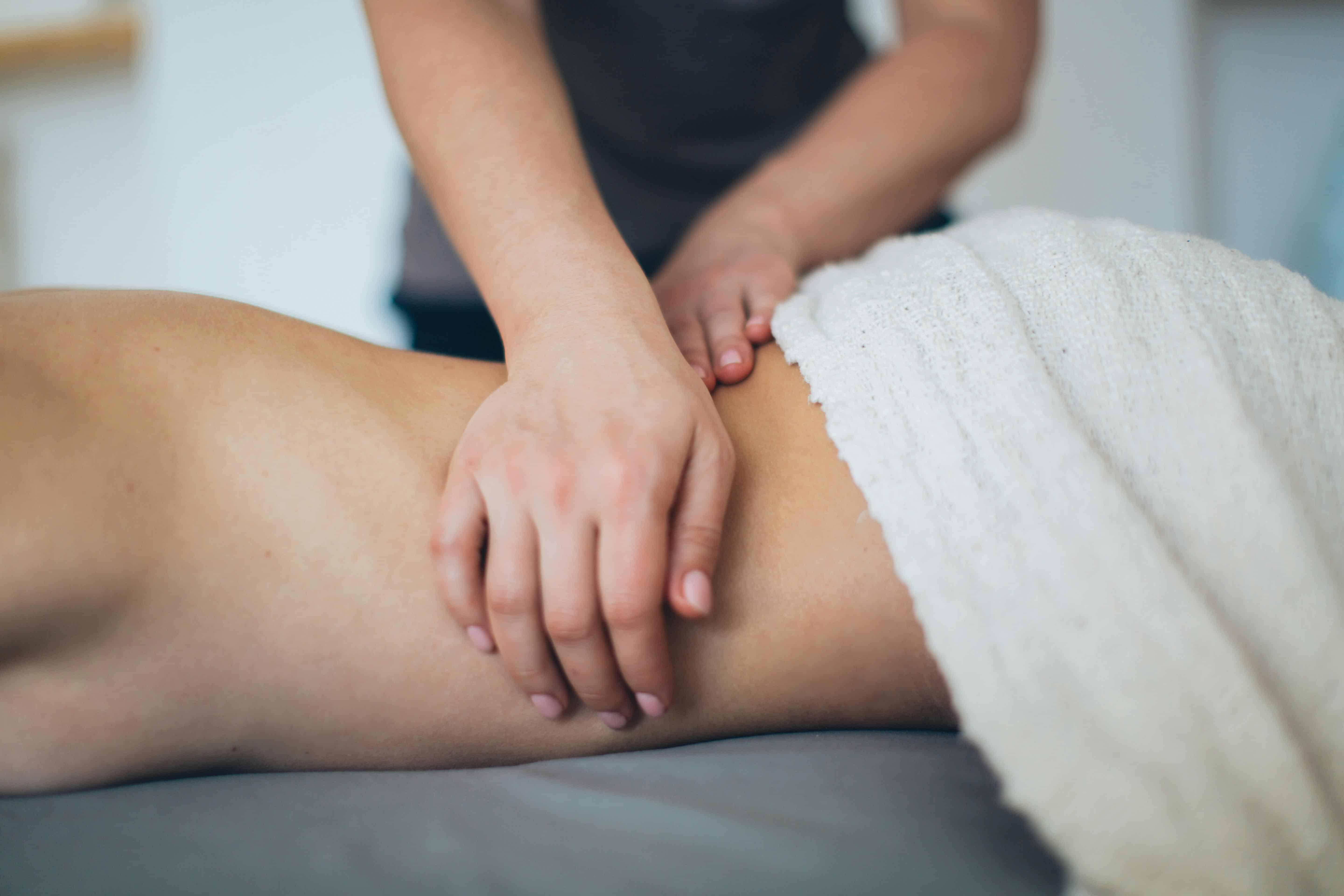 Relaxing therapeutic massage – 25 benefits of massage therapy for health and wellness.