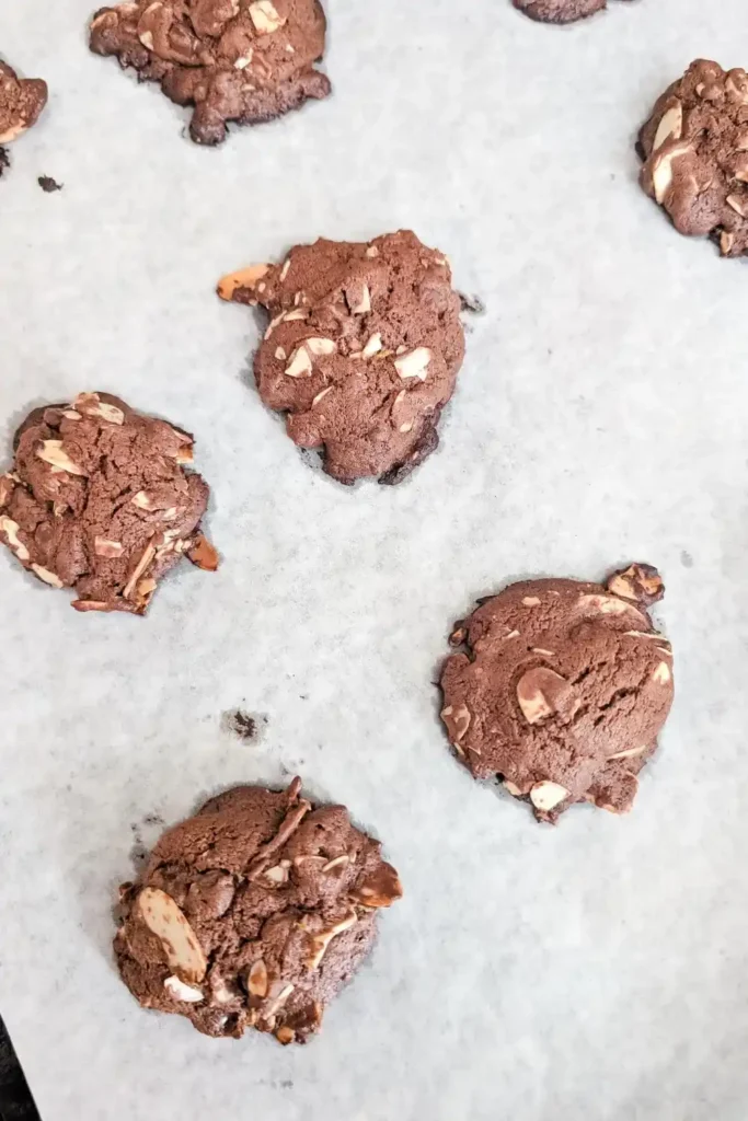 baked cookies don't spread too much