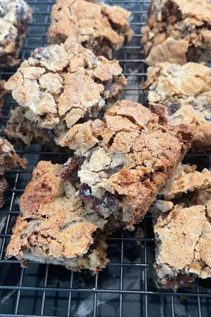 cut chewy date and nut squares (3)