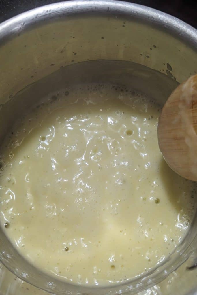 let roux thicken until it bubbles