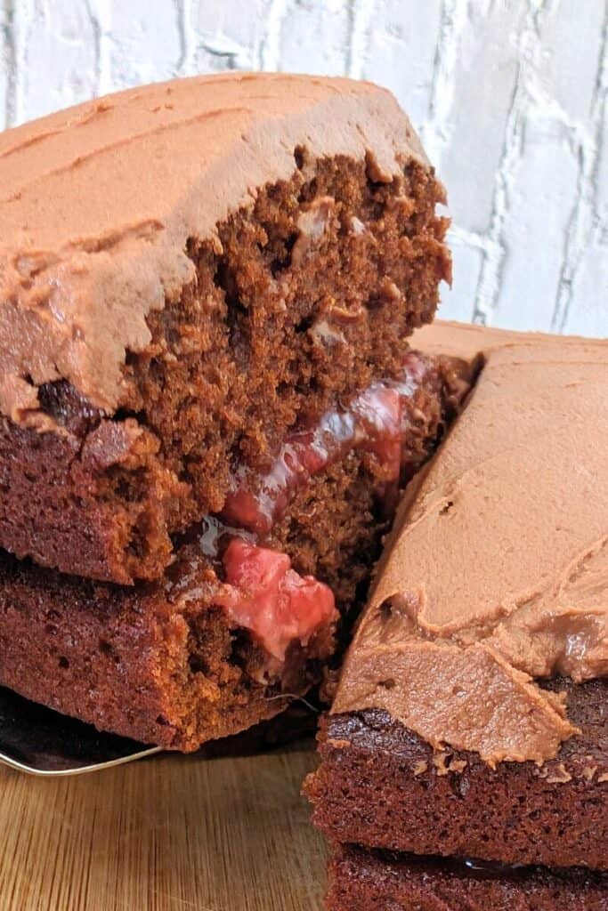 cut a slice of fudge cake