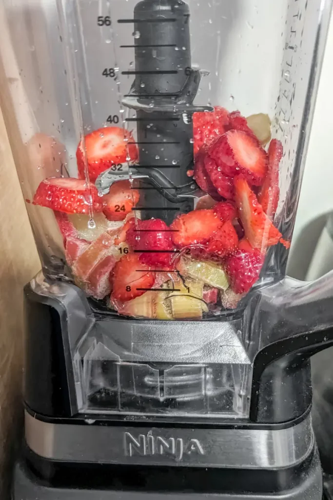 blending strawberries and rhubarb in Ninja blender