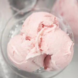 strawberry-rhubarb-ice-cream-_1_
