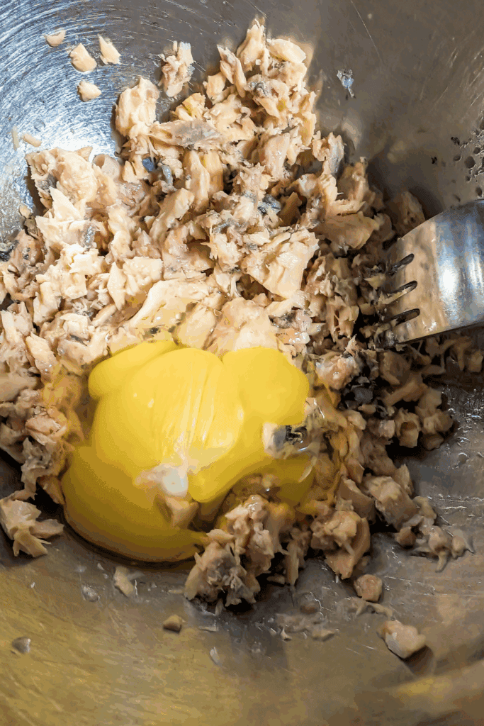 add egg to canned salmon