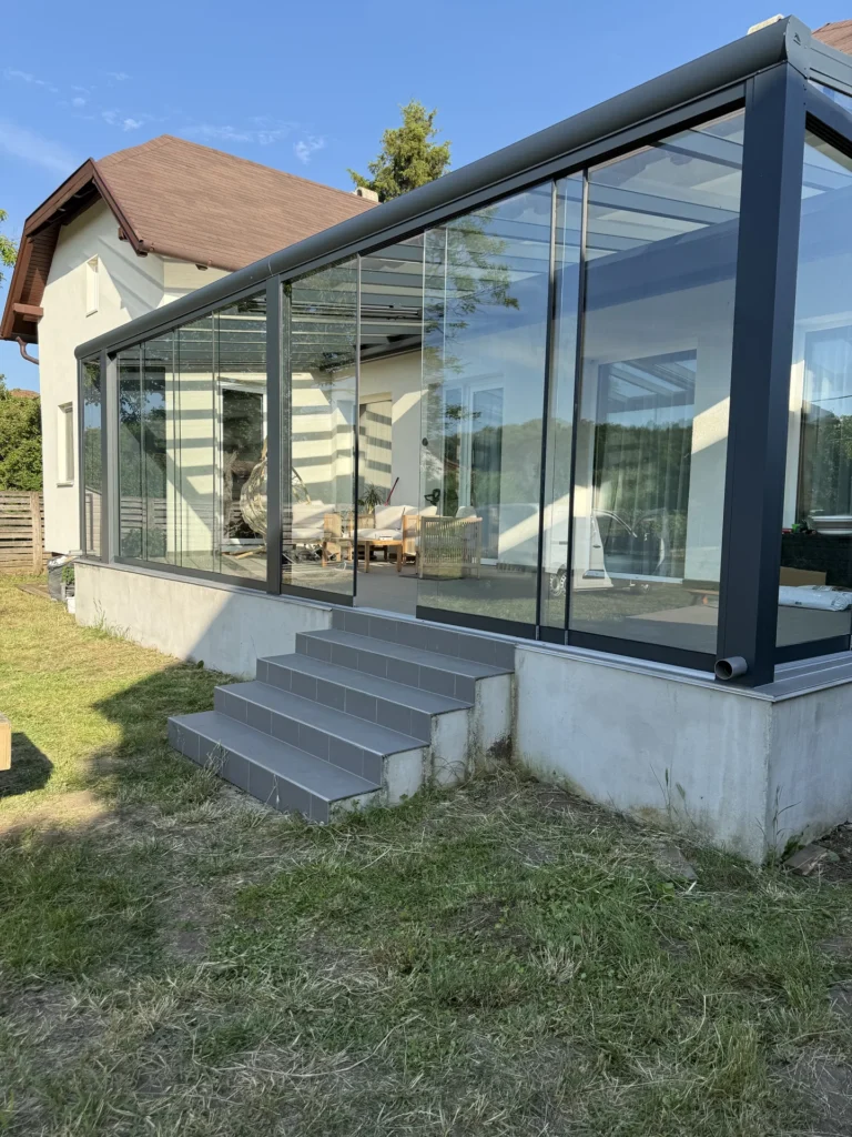 Meglévő terasz oldalüvegezése – Debrecen-Józsa