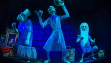 Haunted Mansion Hitchhiking Ghosts