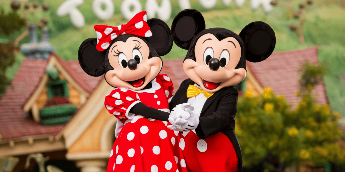 Mickey and Minnie in front of Toontown