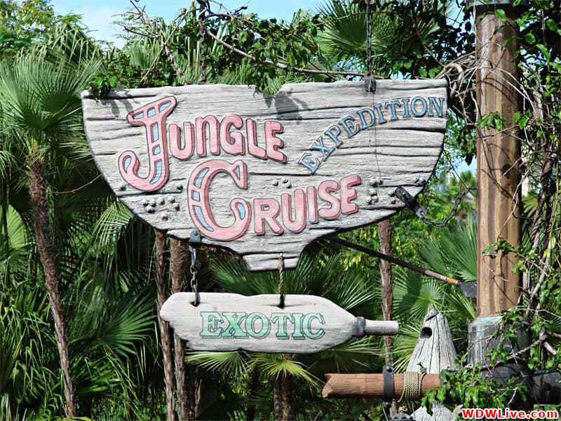 jungle-cruise-sign-entrance