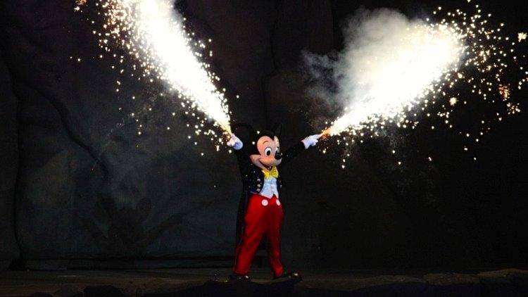 fantasmic-mickey-hollywood