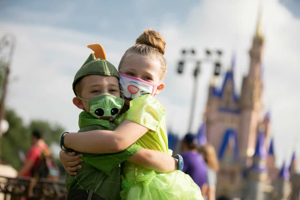 disney-world-mask-face-covering-covid