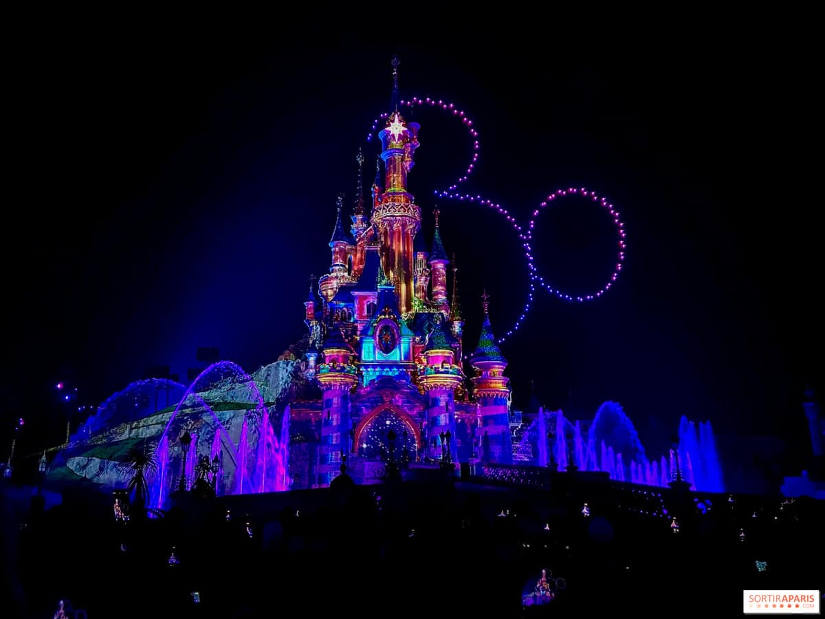 disneyland-paris-drones