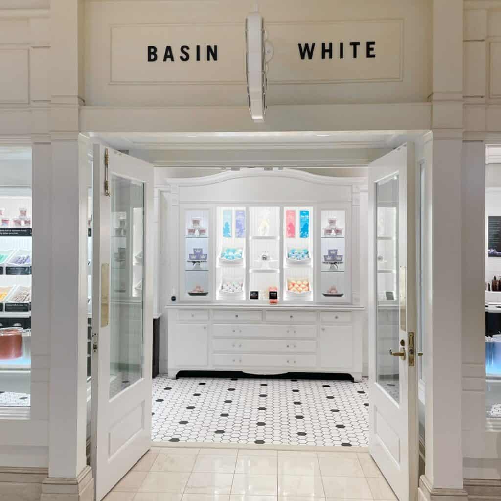 Basin White at Disney's Grand Floridian Resort