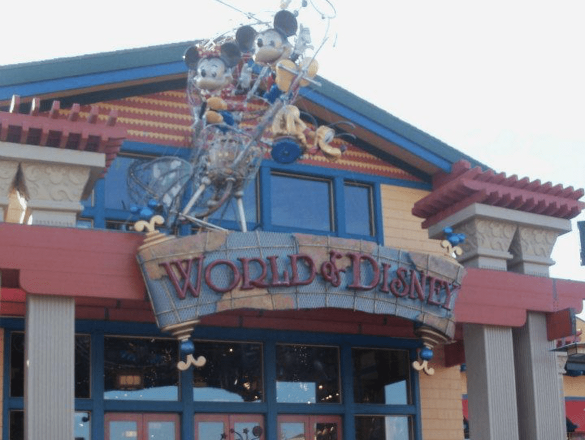 world-of-disney-entrance