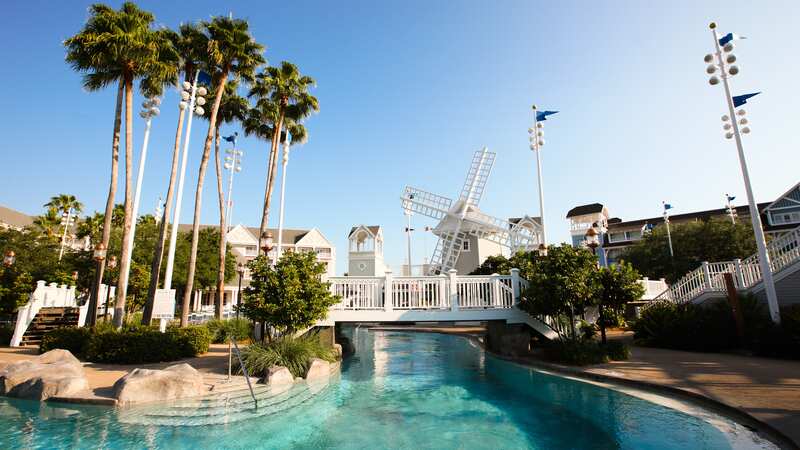 stormalong-bay-disney