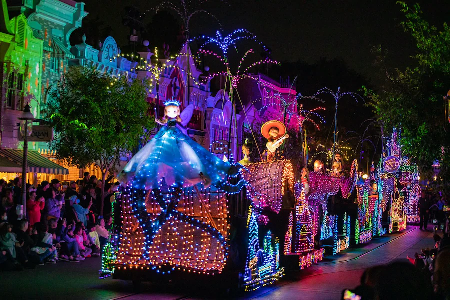 Main Street Electrical Parade