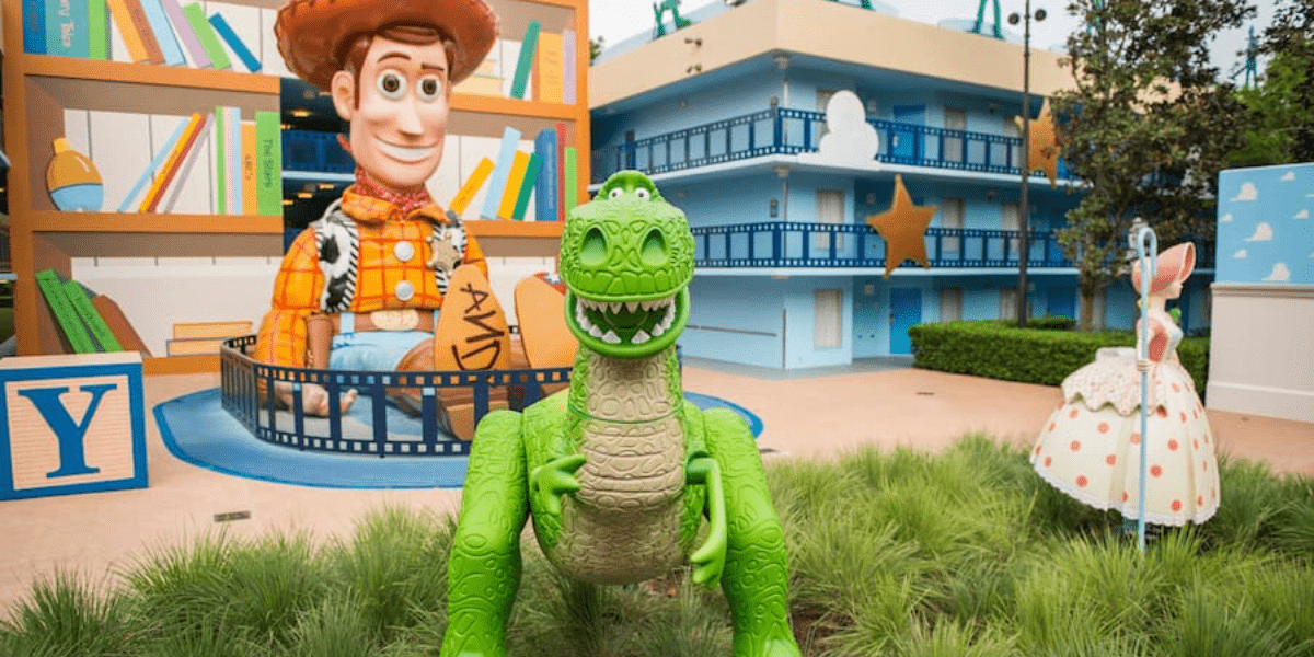 Disney Resorts Characters png