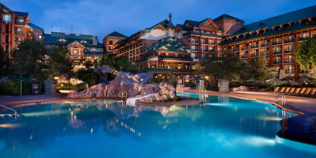 wilderness lodge pool disney