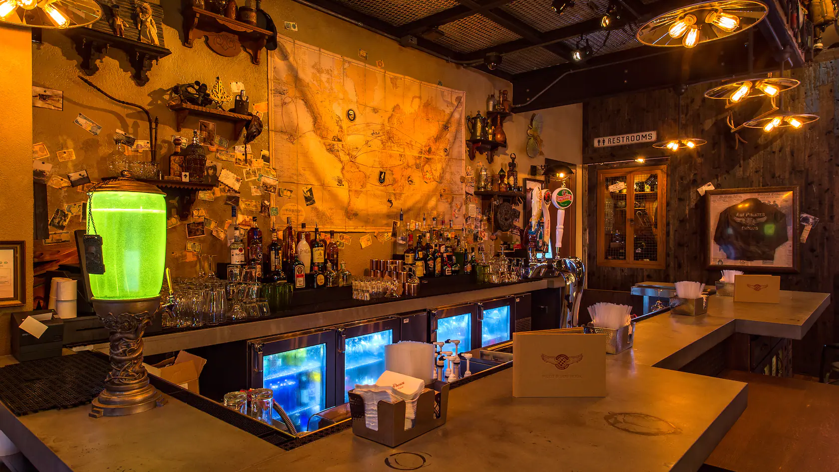 jock-lindsey-hangar-bar