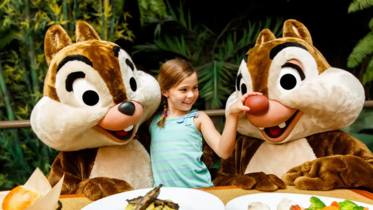 Garden Grill Restaurant, Chip 'n' Dale's Harvest Feast