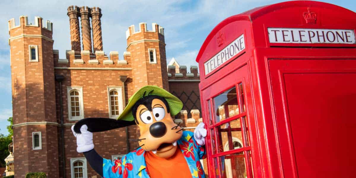 Goofy in EPCOT