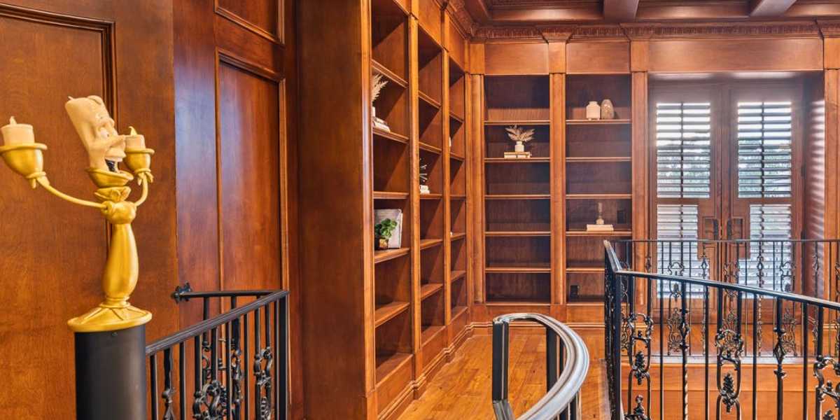 Disney mansion library