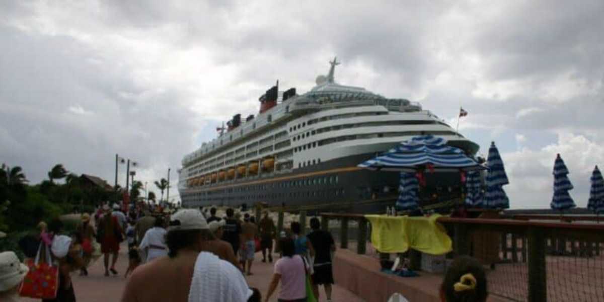 People going to Disney Cruise Line