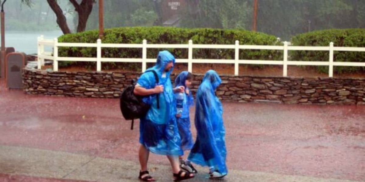 Family In The Rain Walt Disney World