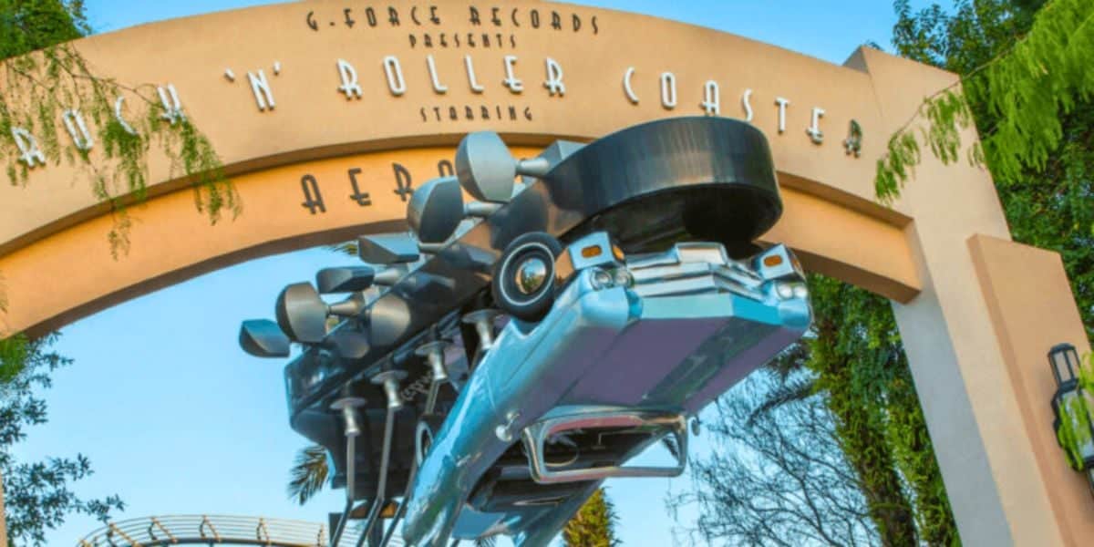 Rock 'n' Roller Coaster entrance