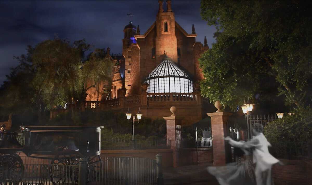 The outside of The Haunted Mansion in the Magic Kingdom at Walt Disney World