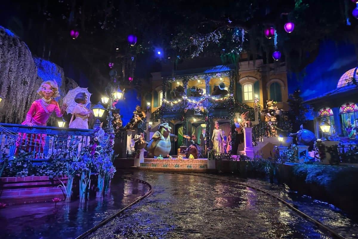 The finale of Tiana's Bayou Adventure at Magic Kingdom Park. The Tiana animatronic was malfunctioning.