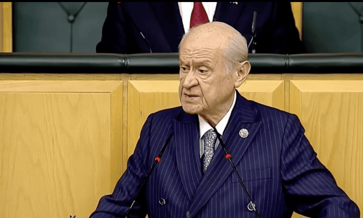 Türkei unter Schock: Bahçeli lädt PKK-Chef Öcalan ins türkische Parlament ein