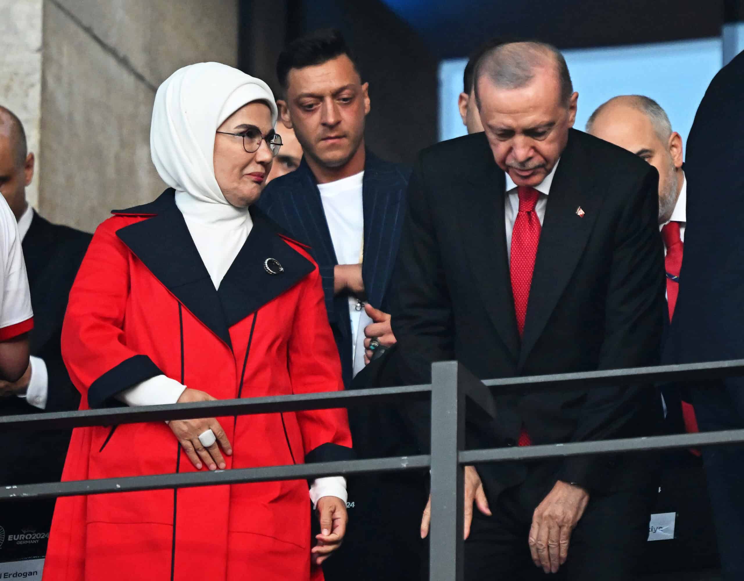 Boykottwelle in der Türkei: Özil wettert gegen Regierungskritiker in der Türkei