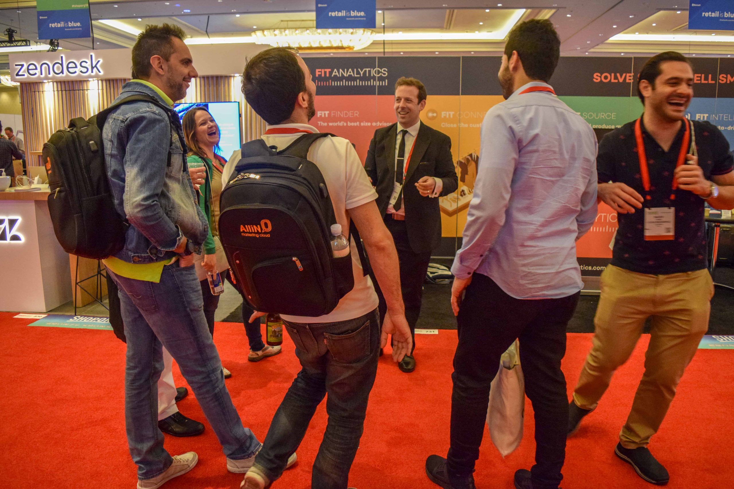 Magic performance at a conference encouraging guests to mingle and interact.