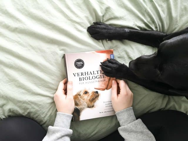 verhaltensbiologie-fuer-hundetrainer-buch-empfehlung-review