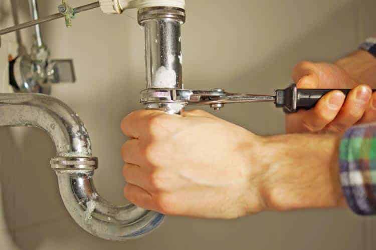 how to fix common plumbing repairs