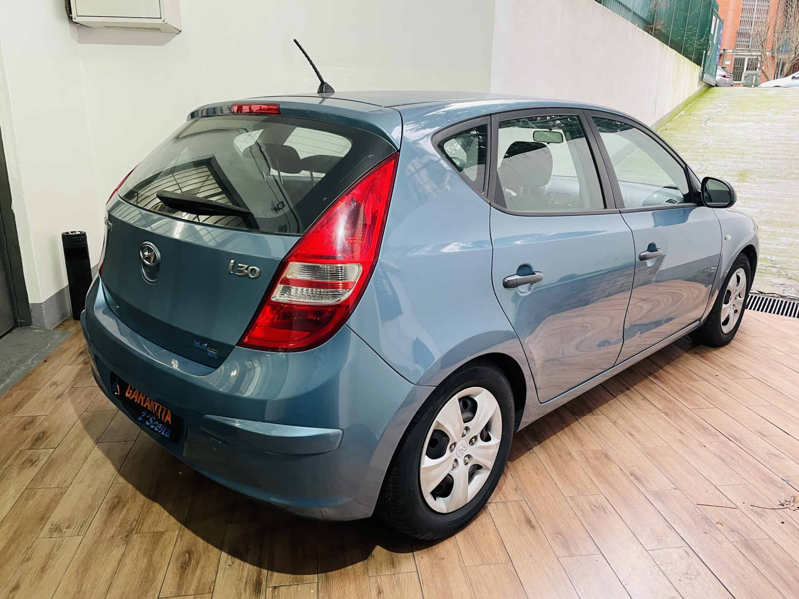 4 HYUNDAI i30 GPL 2009 NEOPATENTATI