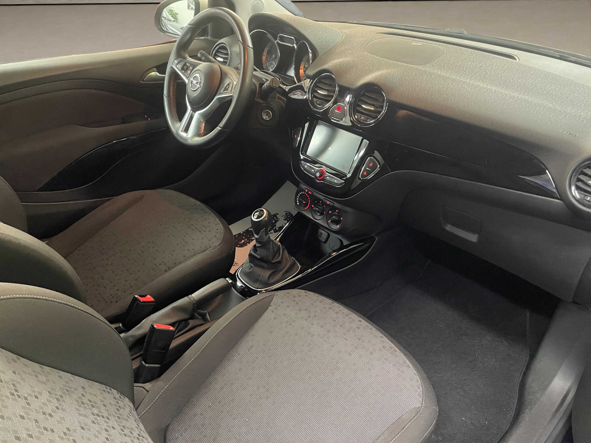 11 OPEL ADAM 2018 BENZINA NEOPATENTATI