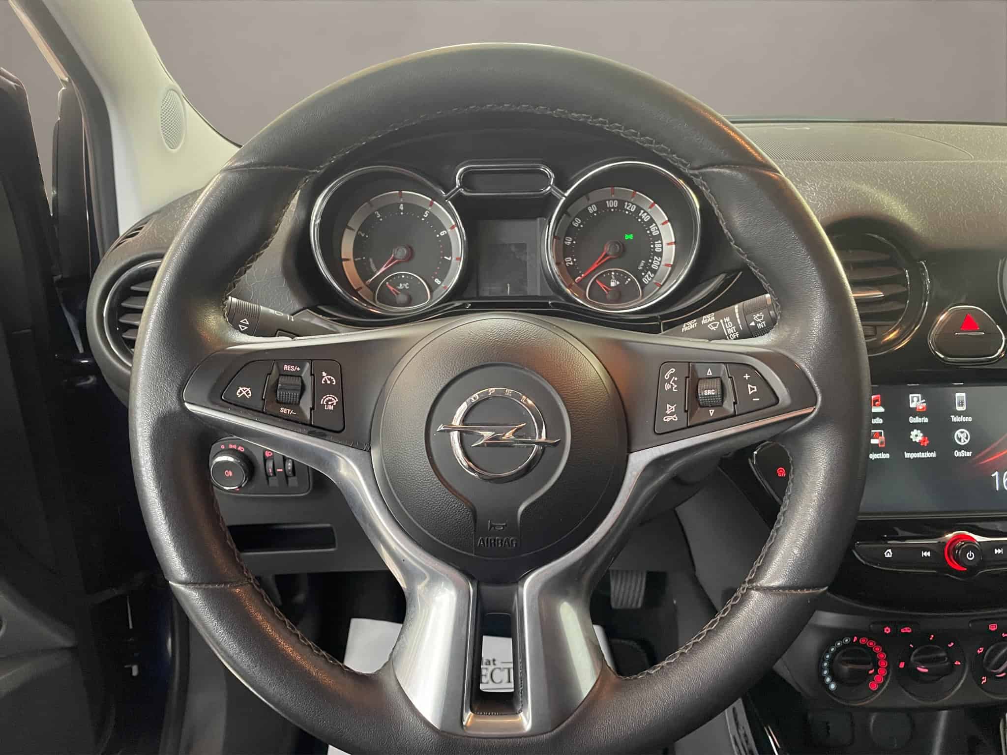 28 OPEL ADAM 2018 BENZINA NEOPATENTATI ACCESSORI