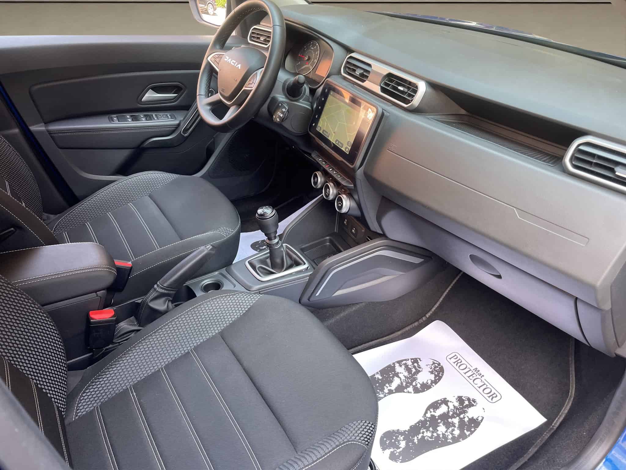 11 DACIA DUSTER 2023 BENZINA 13000KM UNICO PROPRIETARIO