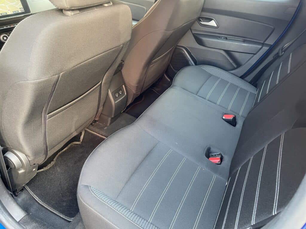 13 DACIA DUSTER 2023 BENZINA 13000KM UNICO PROPRIETARIO