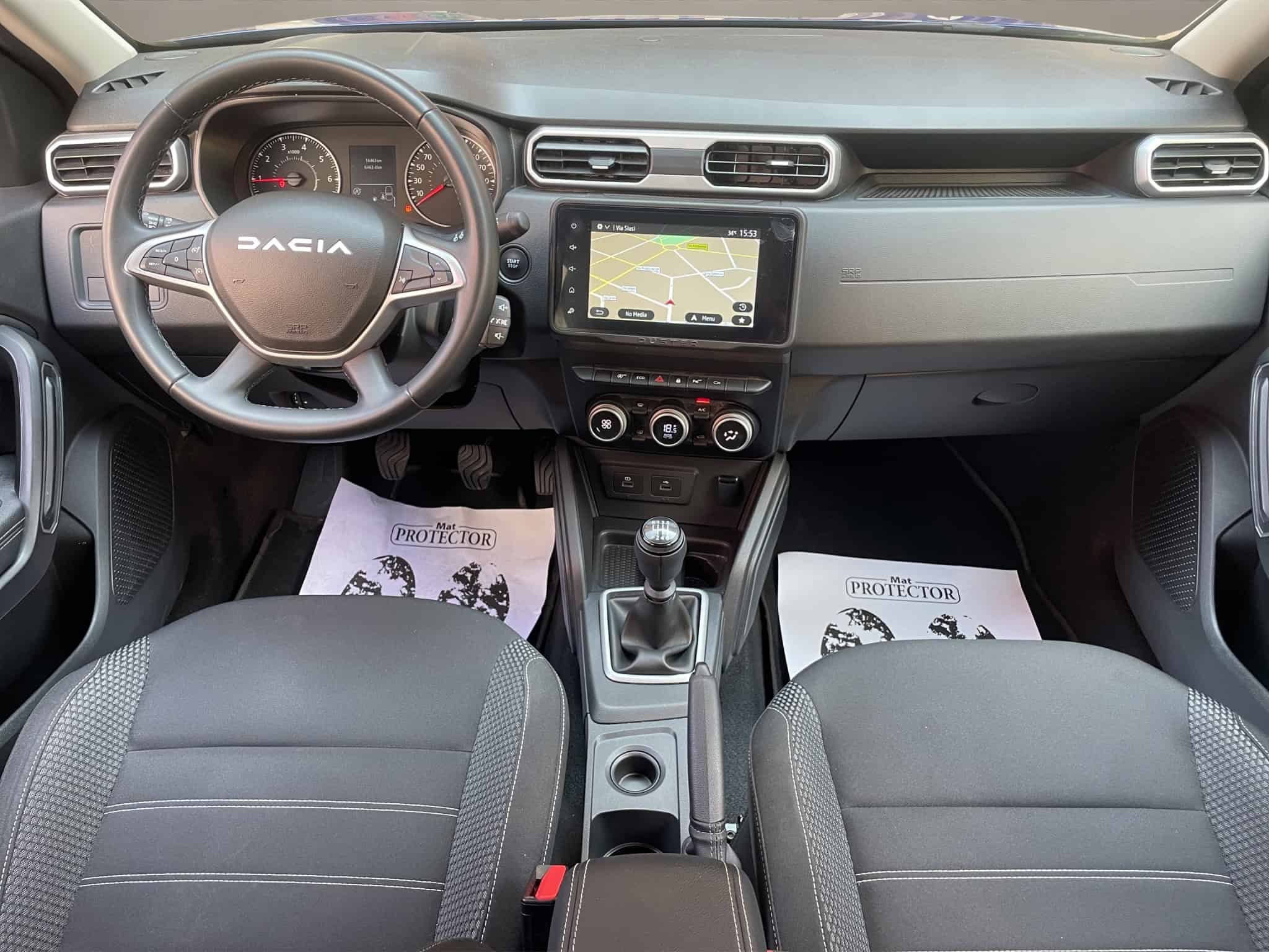 23 DACIA DUSTER 2023 BENZINA 13000KM UNICO PROPRIETARIO ACCESSORI