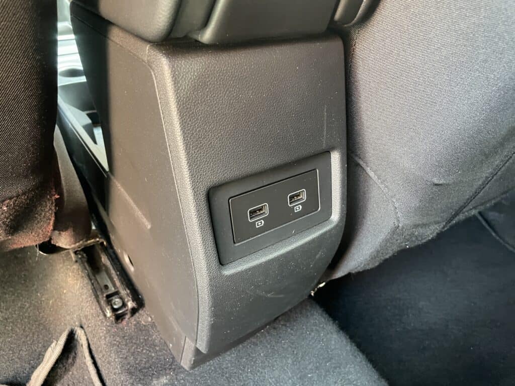 24 DACIA DUSTER 2023 BENZINA 13000KM UNICO PROPRIETARIO ACCESSORI