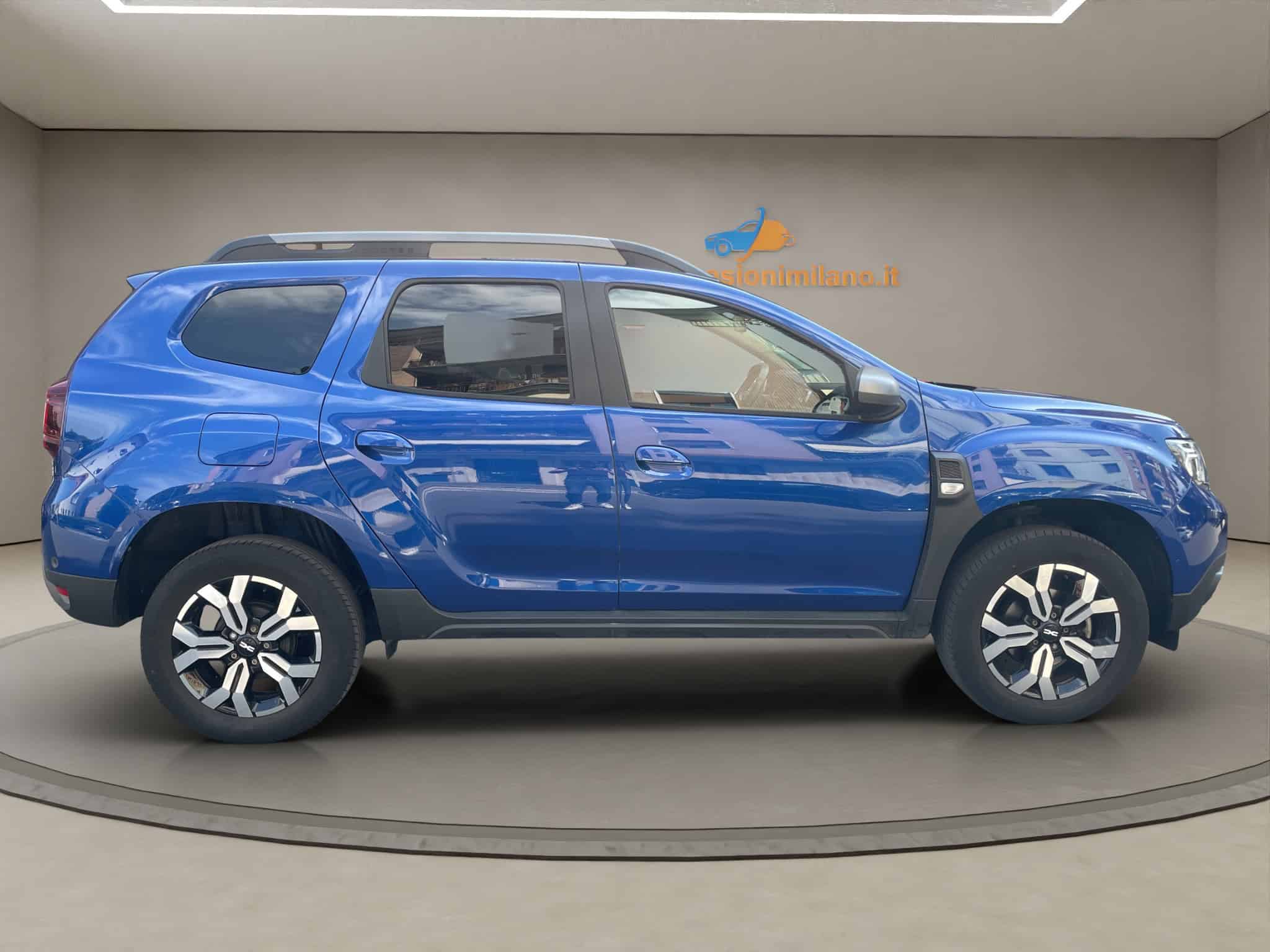 4 DACIA DUSTER 2023 BENZINA 13000KM UNICO PROPRIETARIO