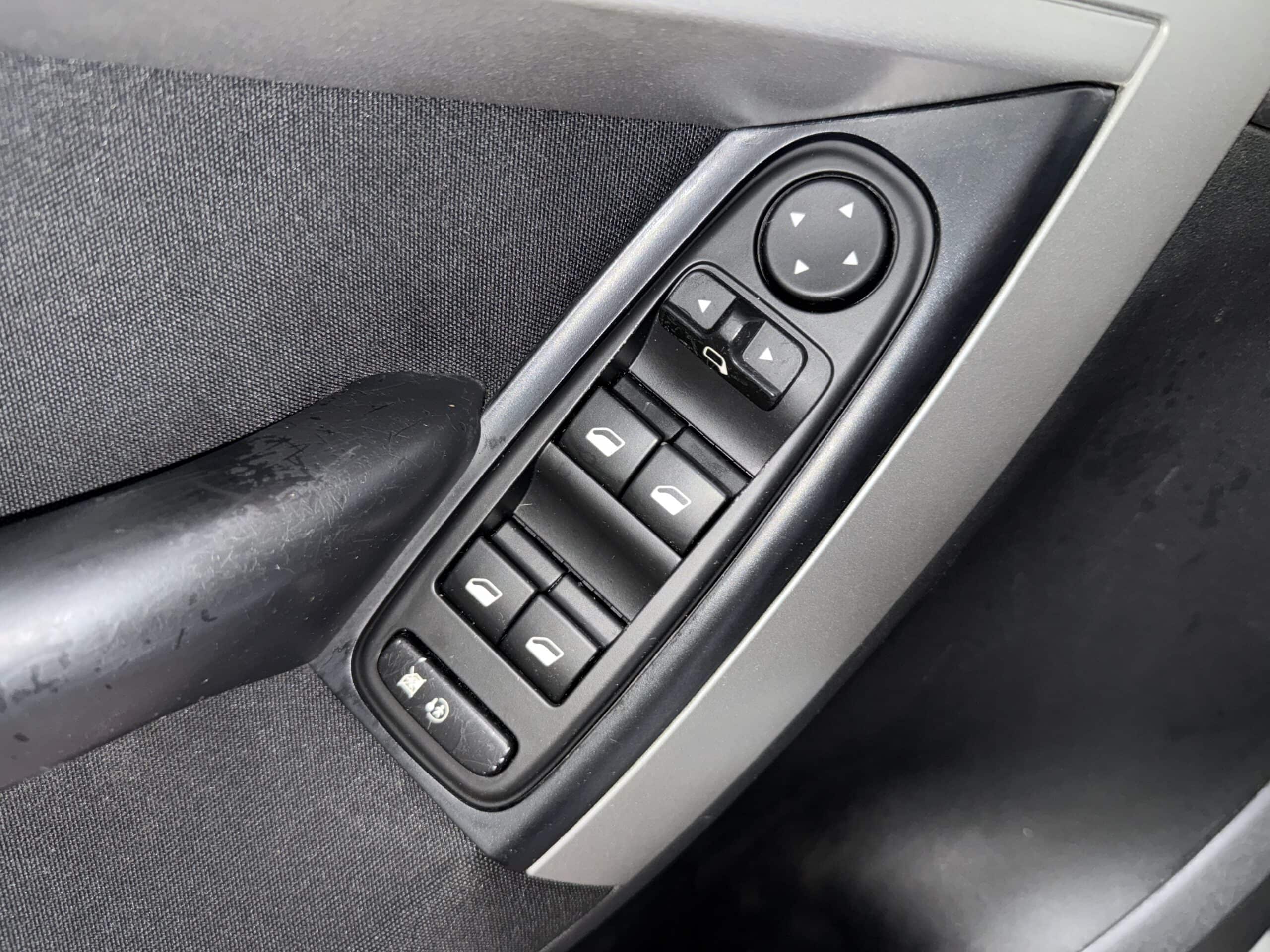 25 citroen c4 picasso 2012 diesel 5 posti accessori